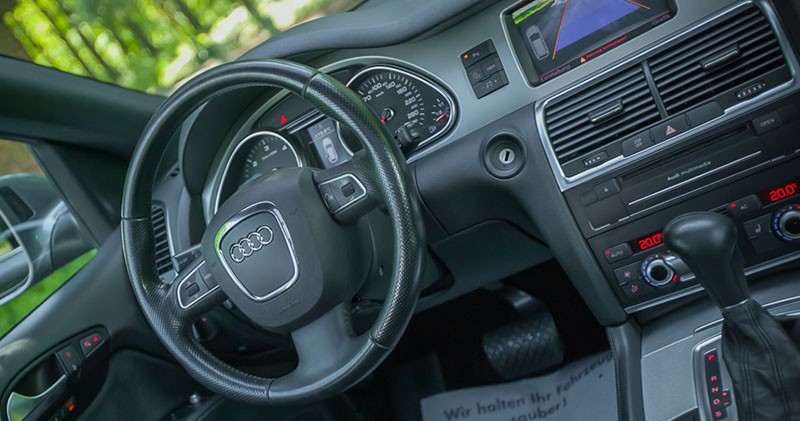 Kokpit i nawigacja Audi Q7